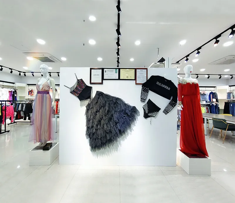 2022 Fashion Smocked Bust with Elastic Flutter Sleeves Floral Longline Dress