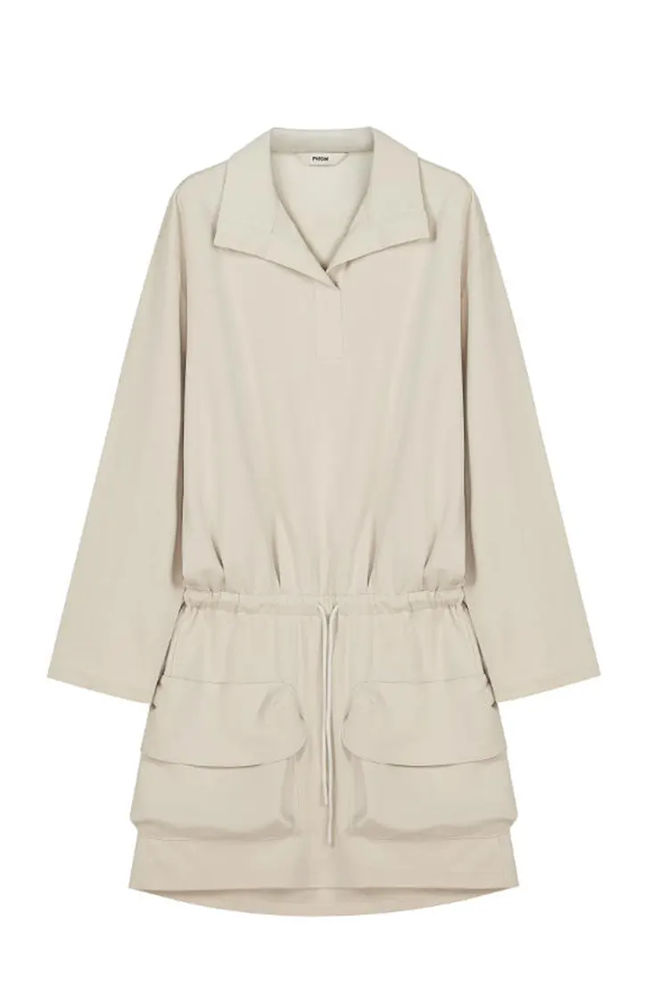 How Should Women's Office Dress Be Styled for Work?