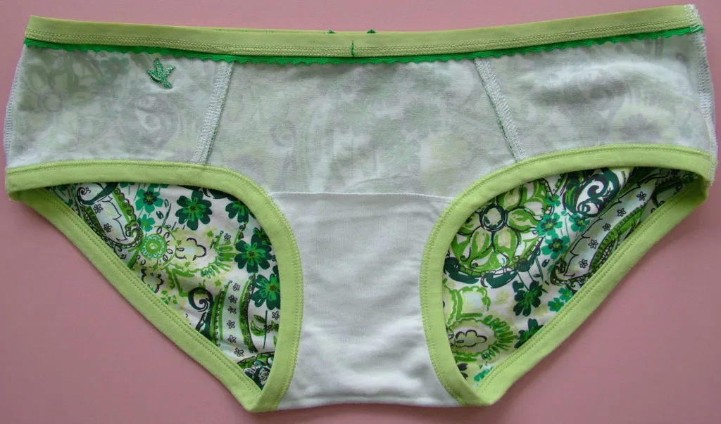 Flower Printed Brief Set in Good Price and Quality
