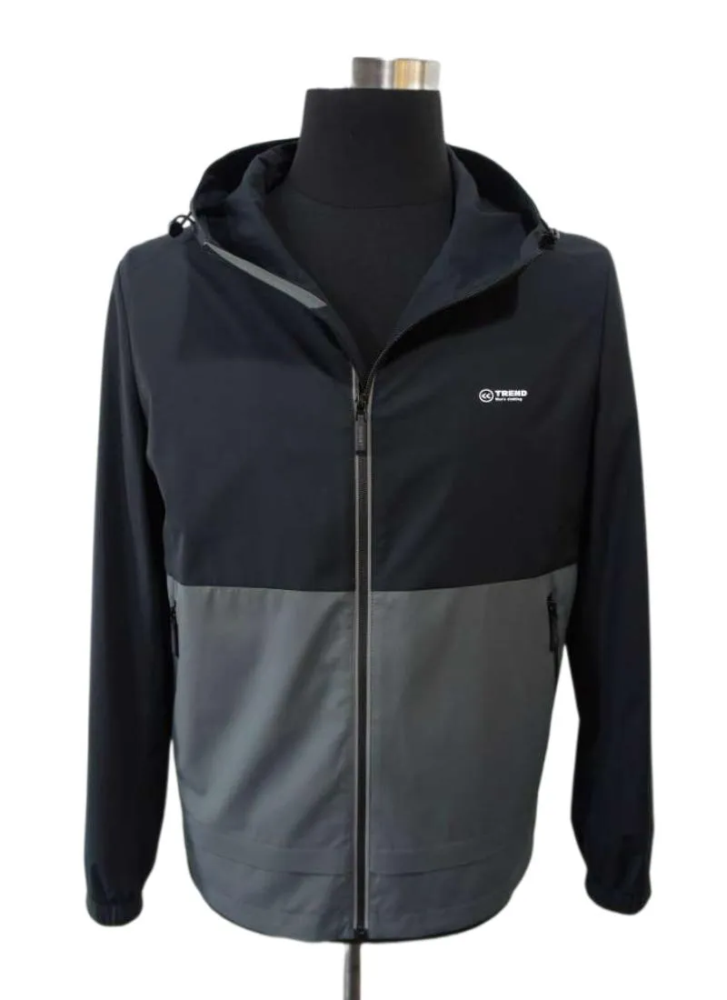 Hooded Outdoor Plus Size Winter Coat Shiny Puffer Men′s Down Jacket