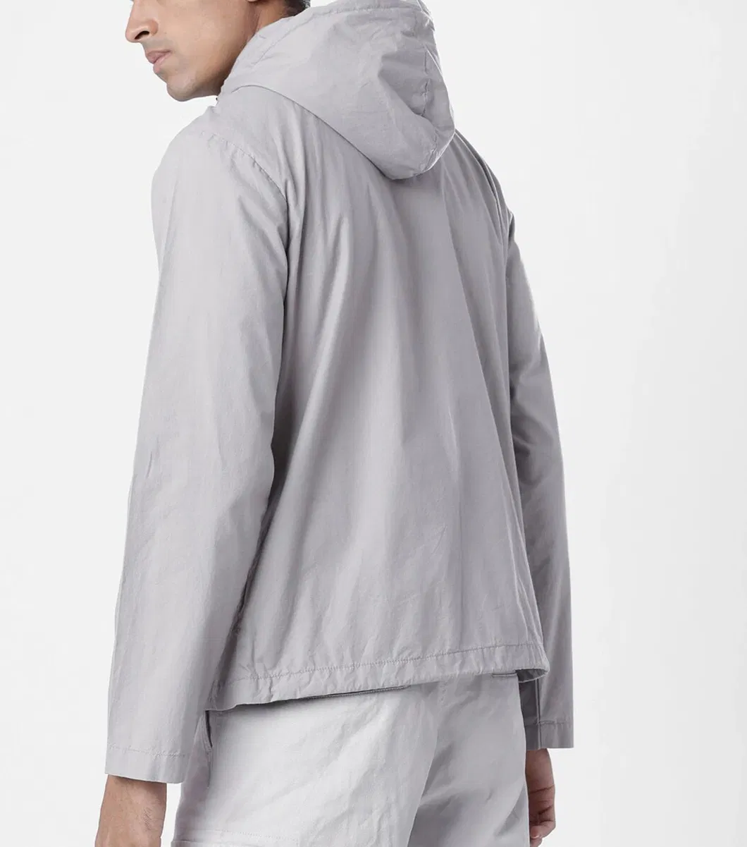 Light Weight Tailored Jacket Wind Proof Windbreaker Winter Breathable Clothing with Hood