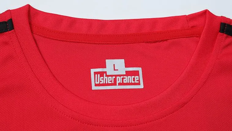 Men′s Monogram Stripes Are Stylish and Comfortable in a Two-Piece Suit