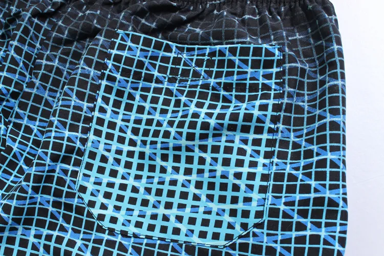 Plus Size Shorts Men Beach Pajamas Diagonal Plaid Gradient Ramp Printing Customized Beach Shorts