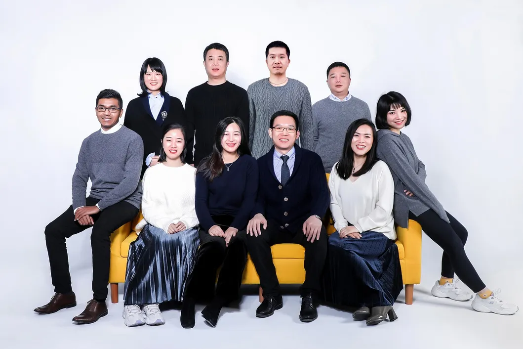 Precious Alpaca Nylon Blends Ladies Oversize V-Neck Jumper Sweater-3ply