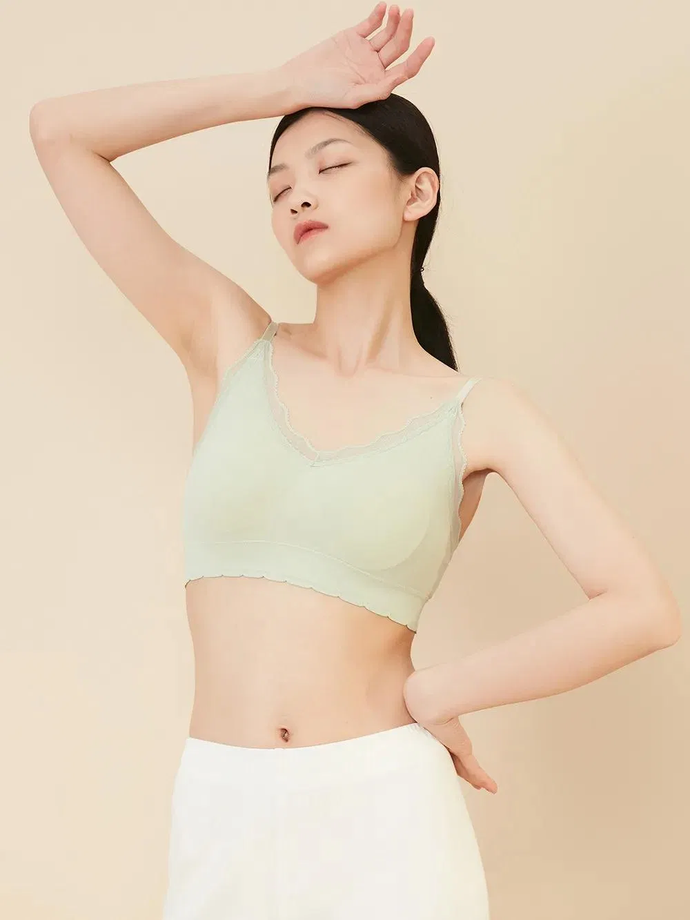 Seaweed Soft Cup Women Sexy and Comfortable Seamless and Wireless Solid Color Bra