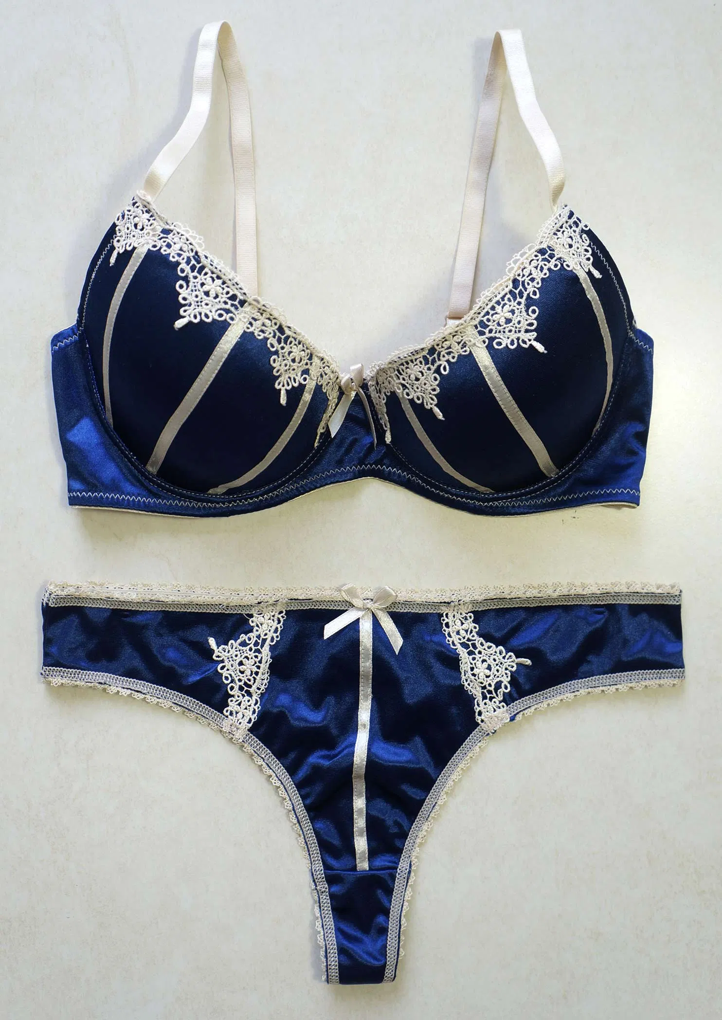 Underwear Set Color Contrast Satin Bra with Panty